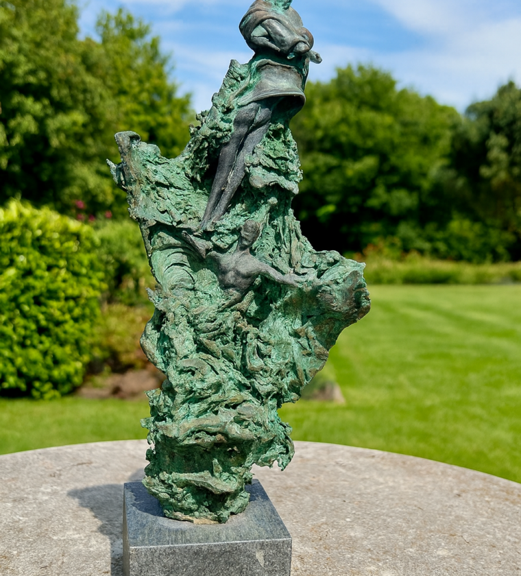 Escultura em bronze - Daniel Paz